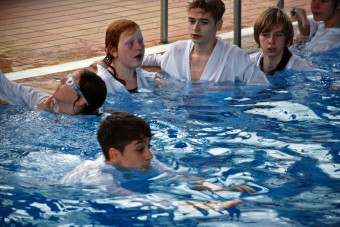 Kleiderschwimmen
